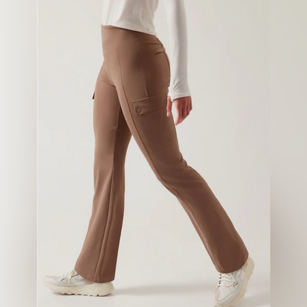 ATHLETA Delancey Straight Cargo Pants Rustic Beige Size Small Tall